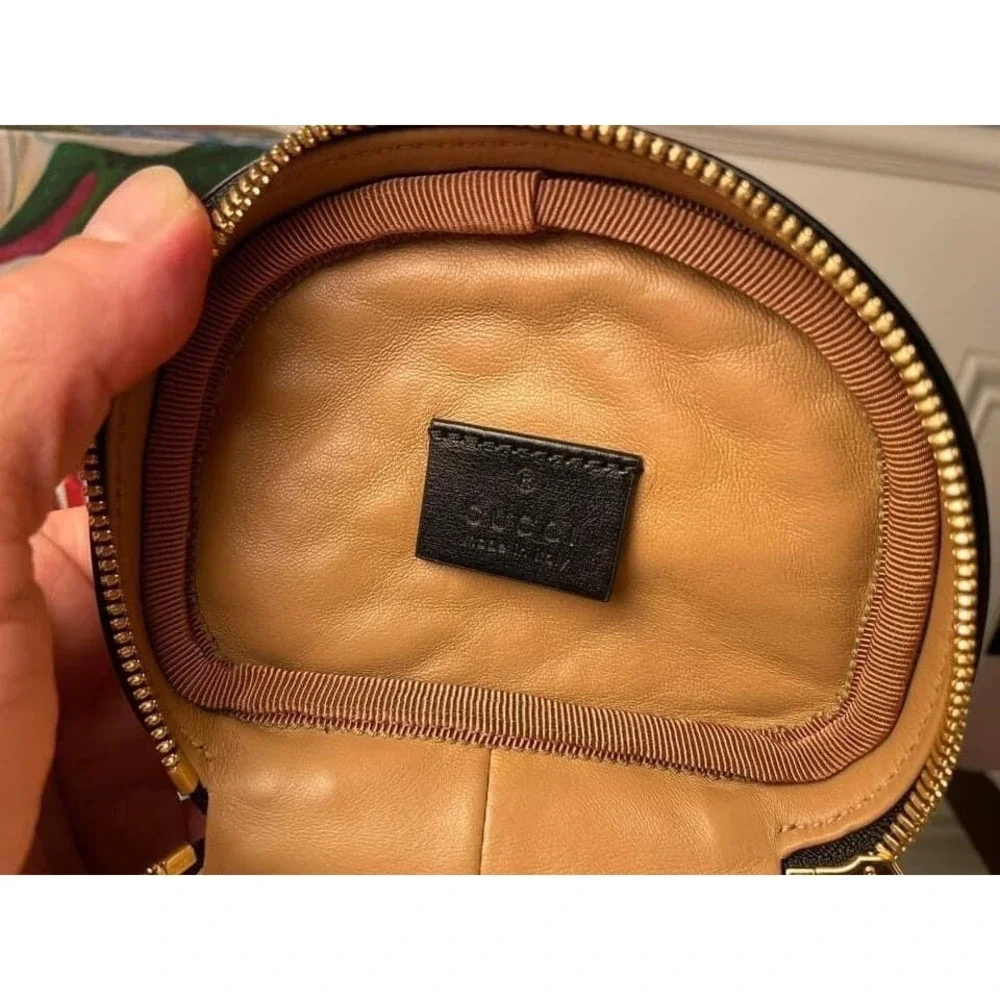 GUCCI Trapuntta Leather Belt Crossbody Bag Black 572298 gold-stone chain‎ strap